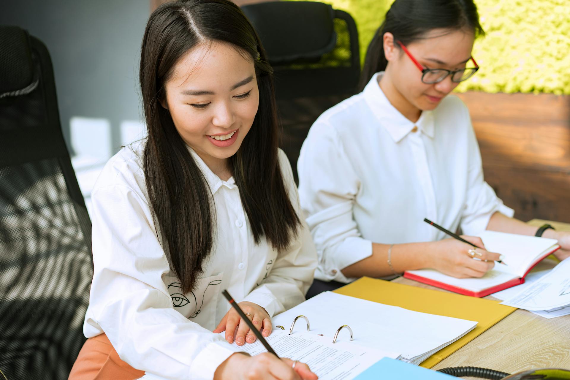 Forget the “Pocket Money” Struggle: 25 Ways to Earn While You Learn in India